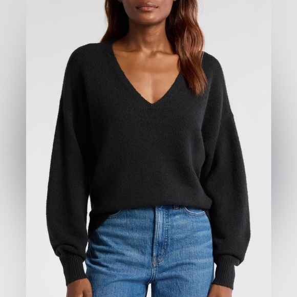 Madewell Sweaters - Madewell Wool Blend Charcoal V-Neck Sweater